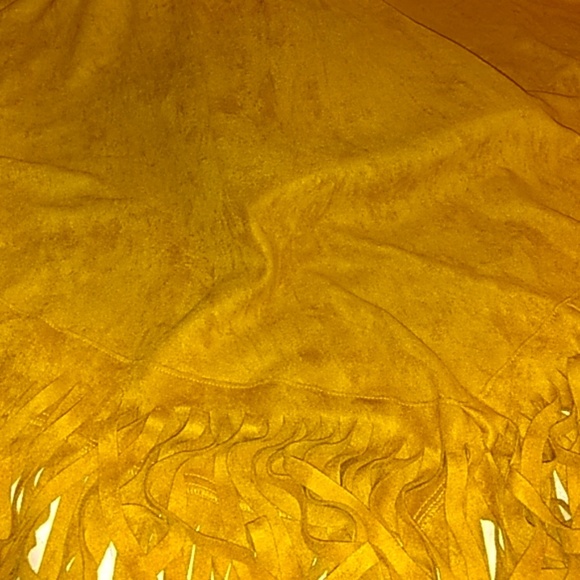 🍁🍂L&B 🍂🍁 PLUS SIZE FRINGED PONCHO!  1 LEFT!🍁 - Picture 8 of 8